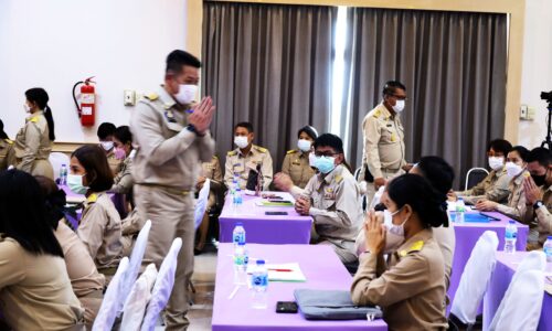 พิษณุโลกอบจ.พิษณุโลก มอบนโยบายการปฏิบัติงานและให้การต้อนรับบุคลากรถ่ายโอนฯ จาก รพ.สต. 37 แห่ง มาสังกัด อบจ.