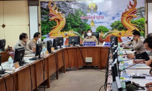 ลำปางผู้ว่าฯลำปางคนใหม่ สักการะสิ่งศักดิ์สิทธิ์ก่อนเริ่มปฏิบัติราชการอย่างเป็นทางการ