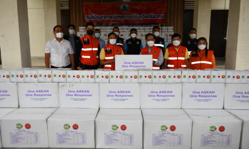 ศรีสะเกษ อธิบดี ปภ.ชื่นชม ปภ.ศรีสะเกษช่วยเหลือประชาชนประสบภัยน้ำท่วม