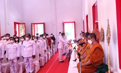 พิษณุโลก สมเด็จพระกนิษฐาธิราชเจ้า กรมสมเด็จพระเทพรัตนราชสุดา สยามบรมราชกุมารีพระราชทานผ้าพระกฐิน ทอดถวาย ณ วัดแสงสว่าง