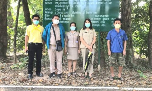 พิษณุโลก นางพีรกานต์ ทองเชื้อ นายก อบต.วังพิกุล มอบหมายให้นายปัณณวิชญ์ จันทร์ตรี รองนายกฯ ลงพื้นที่ตรวจสอบการทำงานของผู้รับจ้างโครงการก่อสร้างถนนลาดยาง