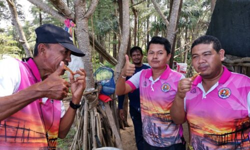 พังงา​/สุดยอดกุ้งเคย​ หนึ่ง​ปีมีครั้งเดียว วิถีดั่งเดิมชุมชนริมหาด