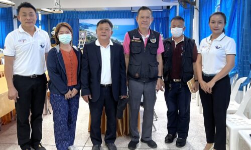 นายกสมาคมธุรกิจการท่องเที่ยวจังหวัดตราดร่วมกับภาคีสมาคมโรงแรมจังหวัดตราดจัด”เกาะช้างบิกินี่รัน 2022 “