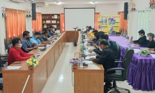 พิษณุโลก นางพีรกานต์ ทองเชื้อ นายก อบต.วังพิกุล มอบหมายให้นายสังข์ สิงห์วี รองนายกฯเข้าร่วมประชุมคณะทำงานการให้ความช่วยเหลือผู้ประสบภัย ในช่วงฤดูฝน