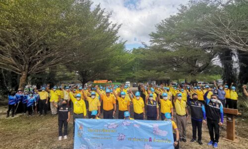 พังงา จิตอาสาร่วมพัฒนาสุสานสึนามิบ้านบางมรวนเพื่อรำลึกถึงเหตุการณ์ธรณีพิบัติภัยสึนามิ