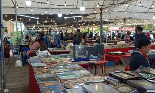 พิธีเปิดนิทรรศการพระเครื่อง และของดีเมืองเชียงแสน เพื่อกระตุ้นเศรษฐกิจการท่องเที่ยว