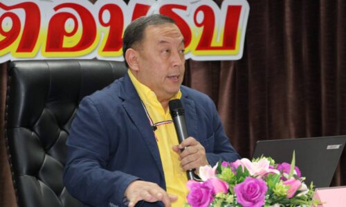 พิษณุโลก “จุติ” ปถกถาพิเศษ ครู-โค้ช -คน ข้าราชการครู สพป.เพิษณุโลก เขต 2 เน้นการศึกษาเท่าเทียม-มีอาชีพ