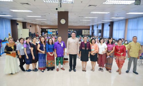 พิษณุโลก นายมนต์ชัย วิวัฒน์ธนาฒย์ นายกองค์การบริหารส่วนจังหวัดพิษณุโลก ร่วมกิจกรรมปีใหม่ชมรมผู้สูงอายุโรงพยาบาลพุทธชินราช