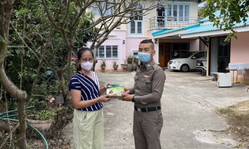 พิษณุโลก พ.ต.อ.พฤกษ์ เลี้ยงสุข ผกก.สืบสวน 1 บก.สส.ภ.6 ได้สั่งการให้ ร.ต.อ.วสันต์ สุดสวาทเพื่อเป็นขวัญและกำลังใจ กรณีตนเองและ ด.ญ.ปุณยนุช นวลบุ บุตรสาวป่วยจาก โควิด 19