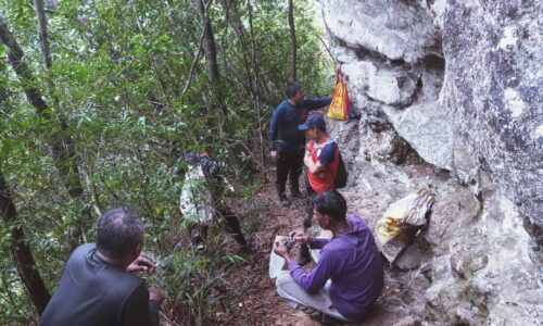 พังงา-ยังไม่พบ ทีมค้นหาปีนถึงยอดเขาสูงไม่พบผู้สูญหาย เจอแต่ร่องรอยระหว่างทาง