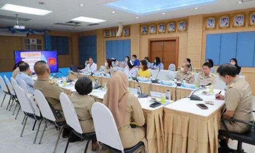 รองนายแพทย์สาธารณสุขจังหวัดพังงา เข้าร่วมการประชุมคณะกรรมการพัฒนาระบบบริการโรงพยาบาลพังงา