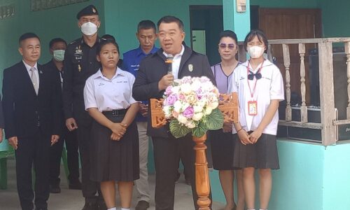 พิษณุโลก CSR วปอ.65 และกองพลพัฒนาที่3 มอบ “บ้านกตัญญูบุพการี”