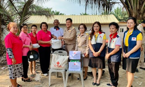 จังหวัดพังงา เร่งลงพื้นที่ช่วยเหลือผู้ประสบภัยไฟไหม้บ้าน