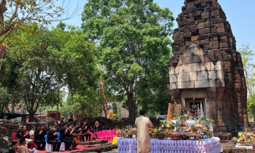 ศรีสะเกษ พ่อเมืองเปิดโครงการวันไหว้พระธาตุปราสาททามจานอย่างยิ่งใหญ่ตระการตา