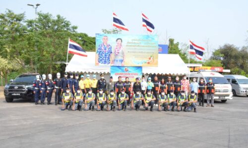 พิษณุโลก อาชีวะเปิดศูนย์ช่วยเหลือประชาชน (Fix it Center ) เทศกาลสงกรานต์