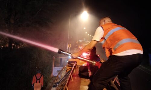 อำเภอเชียงดาว จังหวัดเชียงใหม่ ไฟป่าไหม้ลุกลามจะเข้าหมู่บ้าน