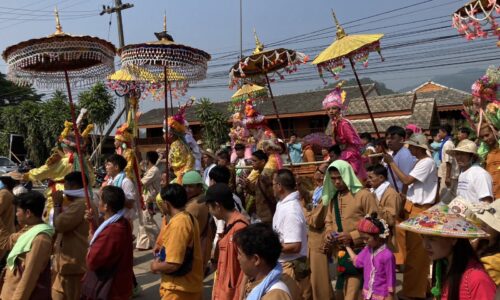 จังหวัดเชียงใหม่ บวชส่างลองศึกษาพระธรรมสืบสานพระพุทธศาสนาวัดเปียงหลวง