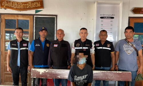 ศรีสะเกษ ลูกชายหลอนยาบ้าใช้ด้ามเสียมตีพ่อตายอย่างน่าสยดสยอง