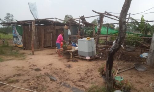 พายุฤดูร้อนถล่มศรีสะเกษ พังยับ 6 อำเภอ เสียหายกว่า 100 หลังคาเรือน