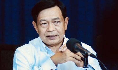 “อลงกรณ์”ฟันธงเห็นด้วยกับภาคเอกชนไม่เอารัฐบาลเสียงข้างน้อย