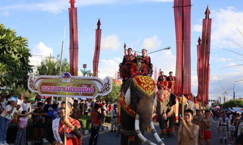 ศรีสะเกษ ยิ่งใหญ่ตระการตางานแซนโฎนตาขุขันธ์ฉลอง 986 ปี