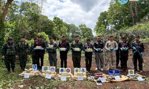 เชียงใหม่ – ปะทะสนั่นป่าแม่อาย! ทหารพรานเปิดฉากดวลเดือดขบวนการค้ายา ยึดยาบ้า 6 แสนเม็ด-ฝิ่นดิบเกือบ 40 กิโลฯ