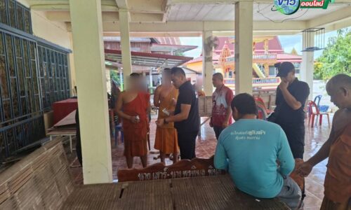 “ศรีสะเกษ” ชาวบ้านสุดเอือม! เจ้าอาวาส-พระวัดดัง มั่วสุมเสพยาในกฏิ โร่แจ้งสายด่วนผู้ว่าฯ บุกรวบจับสึก 3 ราย
