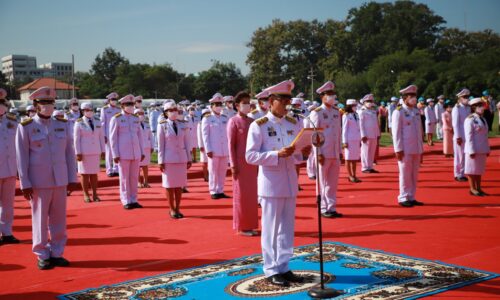 ศรีสะเกษ รักษาการผู้ว่าราชการจังหวัดประกอบพิธีวางพวงมาลาเพื่อน้อมรำลึกในพระบาทสมเด็จพระจุลจอมเกล้าเจ้าอยู่หัว รัชกาลที่ 5