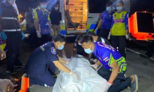 ศรีสะเกษ ครูสาวใหญ่พ่ายชีวิตใช้เตาอั้งโล่รมควันฆ่าตัวตายในรถปิคอัพ