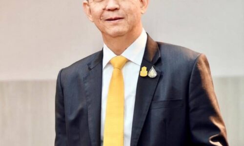 “เฉลิมชัย”มอบของขวัญปีใหม่ภาคเหนือ-อีสาน
