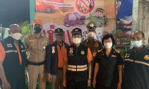 ศรีสะเกษ ผู้ว่าขอให้ประชาชนสร้างด่านตรวจครอบครัวเป็นกำลังหลักในการลดอุบัติเหตุทางถนนช่วงเทศกาลปีใหม่