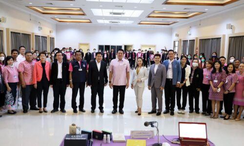พิษณุโลกอบจ.พิษณุโลก จัดโครงการพัฒนาบุคลิกภาพสู่งานบริการในโรงพยาบาลส่งเสริมสุขภาพตำบล