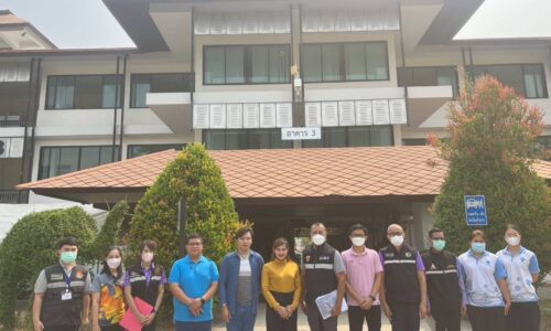 พิษณุโลก ภายใต้อำนวยการของ พล.ต.ต.ศุภณัฎฐ์ เจริญเรืองสกุล ผบก.ตม.5 ออกตรวจสอบโรงเรียน สถานประกอบการ และแรงงานต่างด้าว