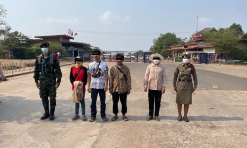 ศรีสะเกษ ตม.จับกุม 4 เขมรหลบหนีเข้าเมืองตามช่องทางธรรมชาติ