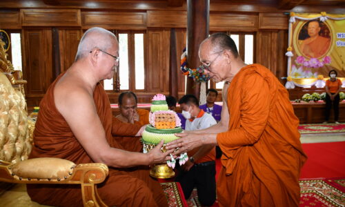 ศรีสะเกษ คณะผู้ตรวจการณ์คณะสงฆ์ภาค 10 ธรรมยุตชื่นชมวัดไพรพัฒนาและคณะสงฆ์ศรีสะเกษ