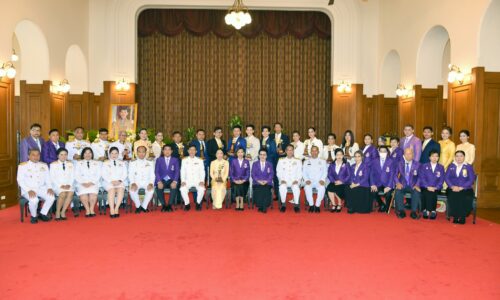 สมาคมนักวิทยุและโทรทัศน์แห่งประเทศไทย ในพระบรมราชูปถัมภ์ ดำเนินการจัดงานพระราชทานรางวัลเทพทอง ครั้งที่ ๒๑