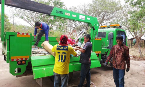 อบจ.พิษณุโลก รวบรวมขยะอันตรายจาก อปท. 102 แห่ง เตรียมนำไปกำจัดตามหลักวิชาการ