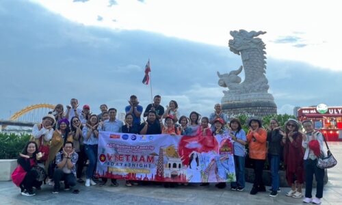 ศรีสะเกษ นายกฯท่องเที่ยววอนนายกเศรษฐาเจรจานายกกัมพูชาเปิดปราสาทพระวิหารให้นักท่องเที่ยวจากทั่วโลกขึ้นไปชมได้จากทางผามออีแดง อ.กันทรลักษ์