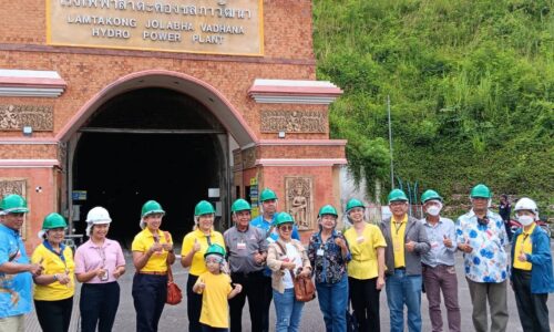 คณะสื่อมวลชน มีสมาคมนักหนังสือพิมพ์และสื่อมวลชนนครสวรรค์ พร้อมชมรมสื่อออนไลน์ ภาคเหนือ 17 จังหวัดได้เดินทางมาชมความพร้อมของโรงไฟฟ้าลำตะคอง