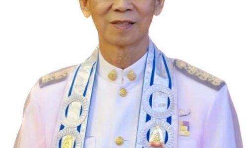 พระบาทสมเด็จพระเจ้าอยู่หัวทรงพระกรุณาโปรดเกล้าฯ พระราชทานผ้าพระกฐิน ตามที่บริษัท ทองใบเบเกอรี่ จำกัด ขอพระราชทาน