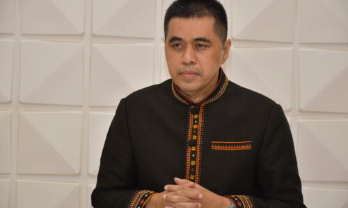 ศรีสะเกษ พ่อเมืองห่วงใยเด็กและเยาวชนเตือนผู้ปกครองให้เข้มงวดห้ามจุดประทัดหรือดอกไม้เพลิงห้วงเทศกาลลอยกระทง