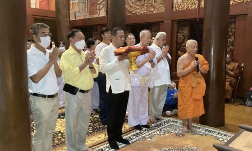 อำเภอไชยปราการ จังหวัดเชียงใหม่ – ศานุศิษย์ทั้งไทยมาเลเซียสิงคโปร์ทำบุญอุทิศส่วนกุศลให้หลวงพ่อบุญเย็น