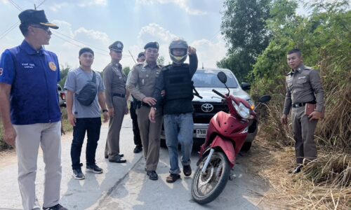 ศรีสะเกษ วัยรุ่นเที่ยวหมอลำอ้างถูกทำร้าย ขับรถหนี ชนชาวบ้านดับ 3 ราย