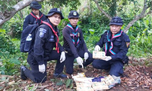 อำเภอแม่อาย จังหวัดเชียงใหม่ ทหารพรานปะทะเดือดก่อนรุ่งยึดยาบ้า 500,000 เม็ด