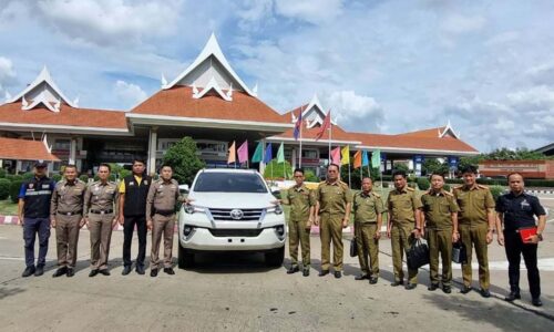 ตม. มุกดาหาร นำรถยนต์กลับคืนเจ้าของหลังถูกโจรกรรมข้ามชาติ