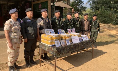 เชียงใหม่ – ทหารม้าปะทะยึดยาบ้า 700,000 เม็ด อำเภอฝาง จังหวัดเชียงใหม่