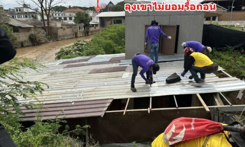 นายอำเภอแม่สาย – ทหารช่าง – เทศบาล เร่งเจรจาอีก 4 ราย ไม่ยอมรื้อถอน ไม่อย่างนั้นโครงการสร้างพนังเสร็จไม่ทันฤดูน้ำหลาก