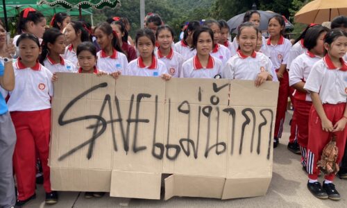 จังหวัดเชียงใหม่ – ชาวบ้านรณรงค์ทำหนังสือให้ 3 ประเทศแก้ปัญหาน้ำกกจากสารพิษ