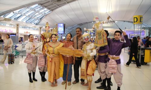 ท่าอากาศยานสุวรรณภูมิร่วมเผยแพร่ศิลปวัฒนธรรมไทย จัดแสดงหุ่นละครเล็กชุด “หนุมานจับนางเบญกาย” มอบประสบการณ์สุดประทับใจแก่ผู้โดยสาร