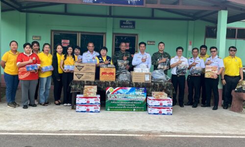 กยท.จ.ศรีสะเกษมอบสิ่งของสนับสนุนทหารแนวหน้า เสริมขวัญกำลังใจชายแดนไทย–กัมพูชา